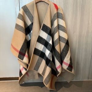 Burberry Classic Check Cape - Beige, Black, Red